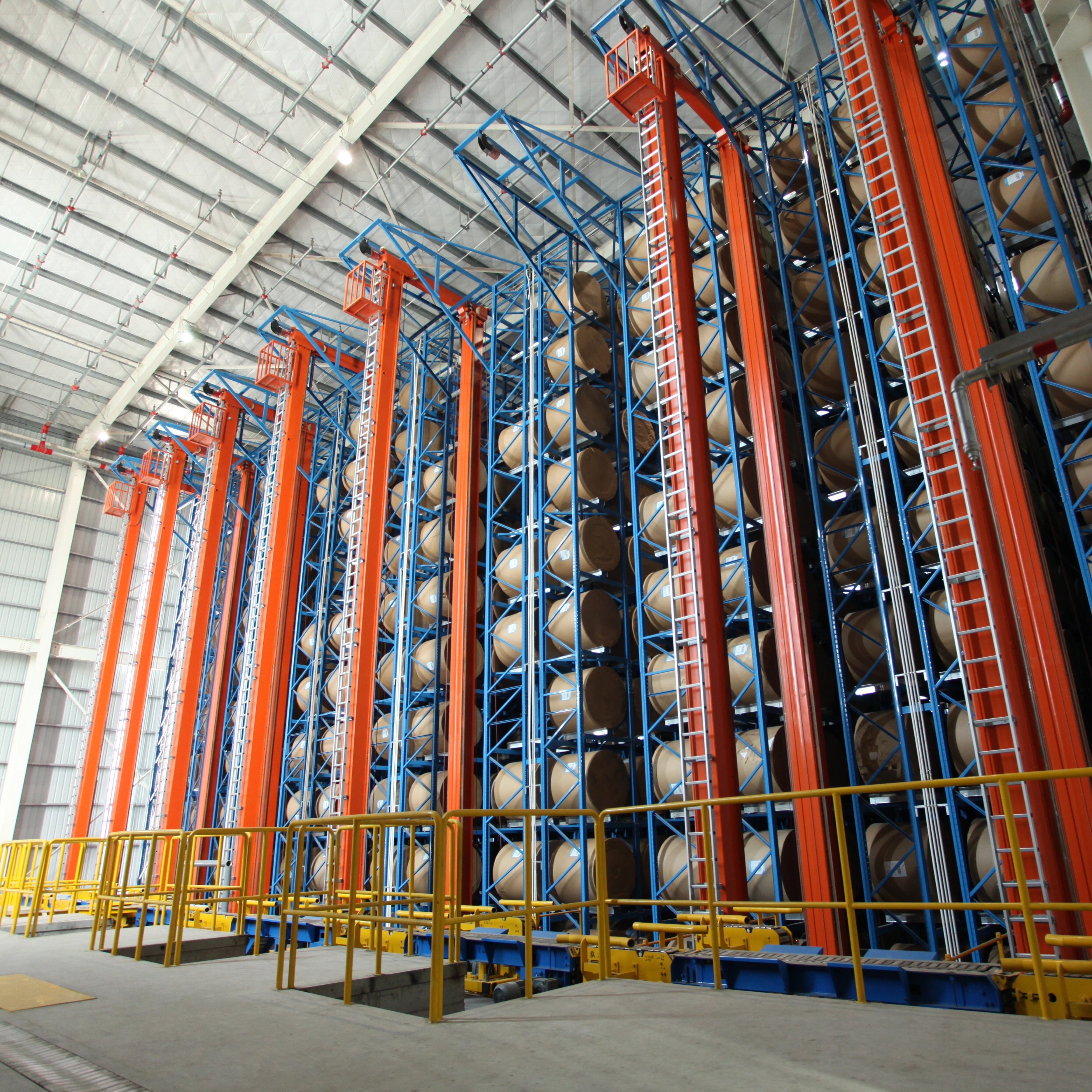 Sistema automático de almacenamiento y recuperación Sistema de agitación de soluciones de almacenamiento ASRS